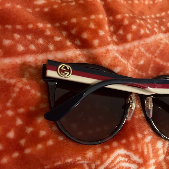 Gucci Women sunglasses Tortoise/Brown box included main image 6